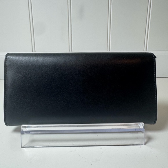 Fendi Women’s Black Long Leather Wallet with Gold Accent - Picture 2 of 13